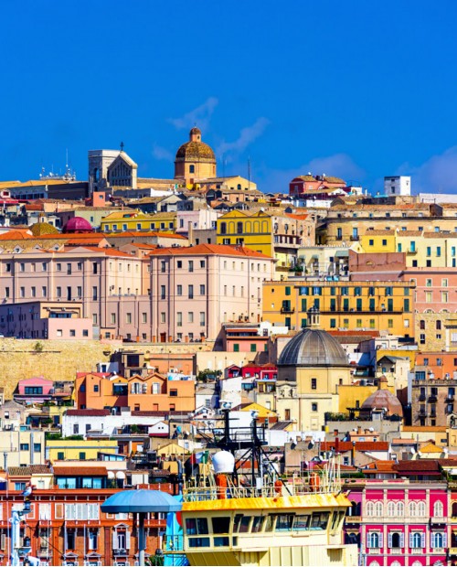 Weekend con gli amici a Cagliari: tour guidato e cena tipica Weekend con gli amici a Cagliari: tour guidato e cena tipica