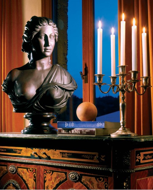 Menu gourmet in un castello medievale con ingresso spa e massaggio per due Menu gourmet in un castello medievale con ingresso spa e massaggio per due