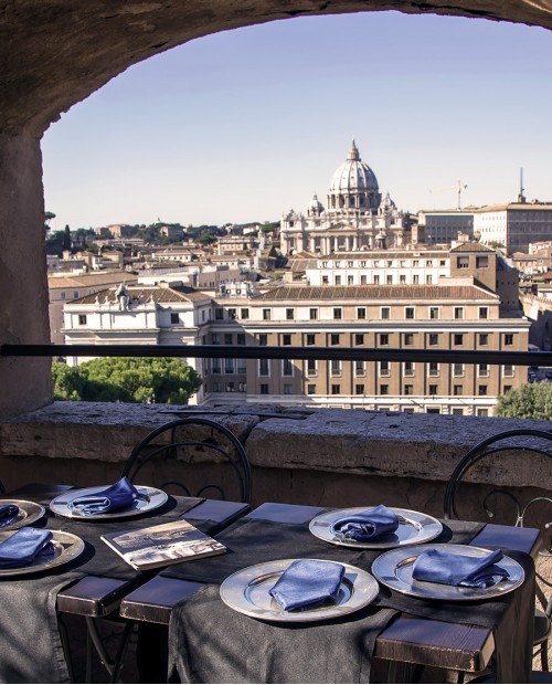 A Roma con lo Chef: lezione di cucina con vista su San Pietro e tour della città A Roma con lo Chef: lezione di cucina con vista su San Pietro e tour della città