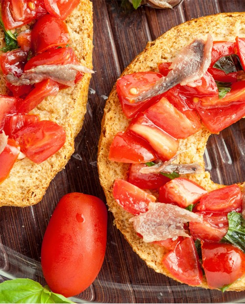 Escursione con degustazione di salumi all'ombra del bosco Faeto in Puglia Escursione con degustazione di salumi all'ombra del bosco Faeto in Puglia