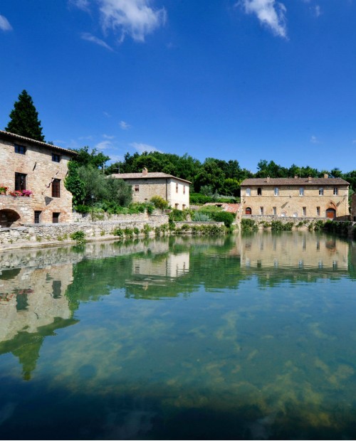 Due notti in Val d'Orcia con degustazione e ingresso alle terme Due notti in Val d'Orcia con degustazione e ingresso alle terme