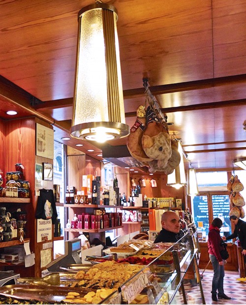 Tour delle trattorie tipiche bolognesi con degustazioni Tour delle trattorie tipiche bolognesi con degustazioni