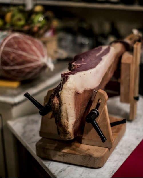 Emilia love: cena con menu emiliano in osteria ad Assisi Emilia love: cena con menu emiliano in osteria ad Assisi