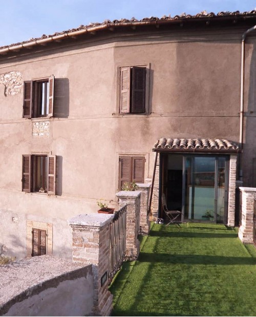 Weekend romantico con degustazione tipica in un borgo medievale a pochi km da Roma Weekend romantico con degustazione tipica in un borgo medievale a pochi km da Roma