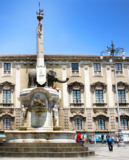 Alla scoperta di Catania in un insolito street food tour con guida local Alla scoperta di Catania in un insolito street food tour con guida local