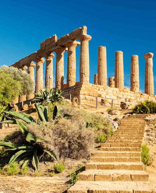 Misteriosa Agrigento: dai segreti della Valle dei Templi alla ricetta del cous cous dolce Misteriosa Agrigento: dai segreti della Valle dei Templi alla ricetta del cous cous dolce