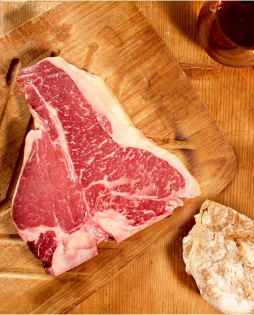 Bistecca alla fiorentina, controfiletto e carni pregiate per un perfetto barbecue Bistecca alla fiorentina, controfiletto e carni pregiate per un perfetto barbecue