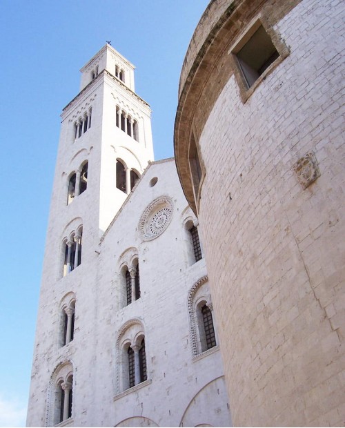 Walking tour guidato della città di Bari lungo la strada dei sapori tipici della Puglia Walking tour guidato della città di Bari lungo la strada dei sapori tipici della Puglia