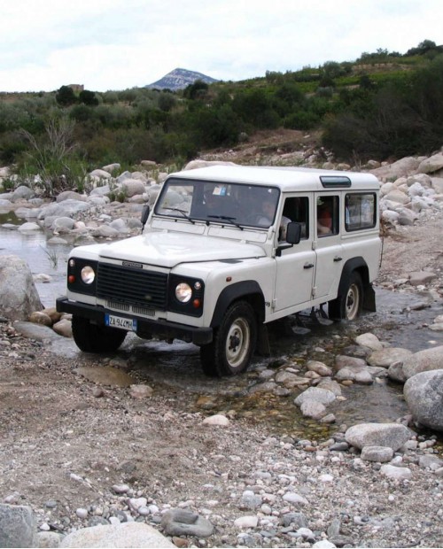 Sardegna fuoristrada: itinerari alternativi tra trekking ed enogastronomia sul Gennargentu Sardegna fuoristrada: itinerari alternativi tra trekking ed enogastronomia sul Gennargentu