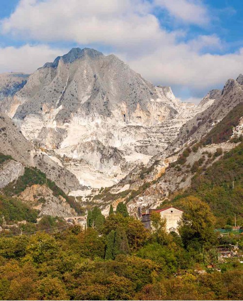 Viaggio nelle cave di marmo di Carrara, degustazione lardo di colonnata Viaggio nelle cave di marmo di Carrara, degustazione lardo di colonnata