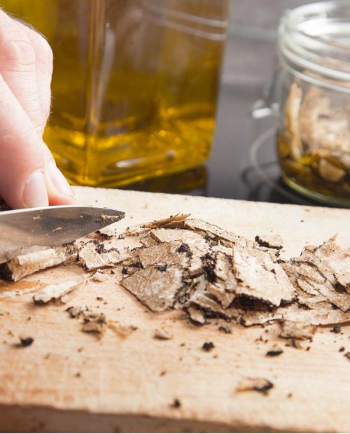 Gastronomia al tartufo: confezione di specialità piemontesi Gastronomia al tartufo: confezione di specialità piemontesi