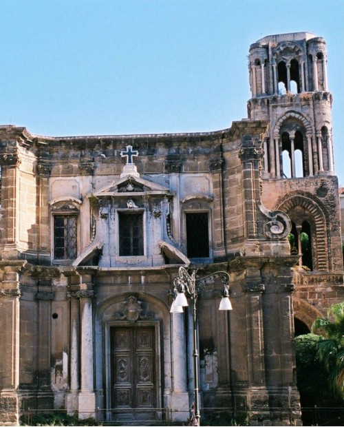 Tour guidato a piedi di Palermo tra gusto e arte Tour guidato a piedi di Palermo tra gusto e arte