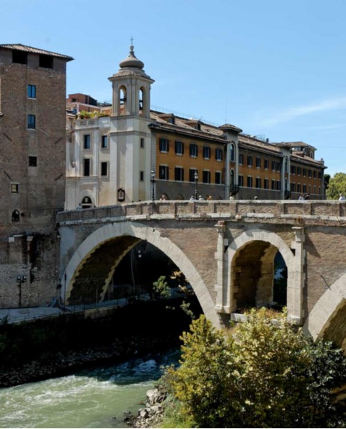 Le due sponde del Tevere: tour a Trastevere, Ghetto ebraico e Isola Tiberina Le due sponde del Tevere: tour a Trastevere, Ghetto ebraico e Isola Tiberina