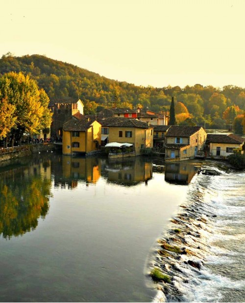 Passeggiando in bici sui colli veronesi: Borghetto sul Mincio e degustazione tipica Passeggiando in bici sui colli veronesi: Borghetto sul Mincio e degustazione tipica