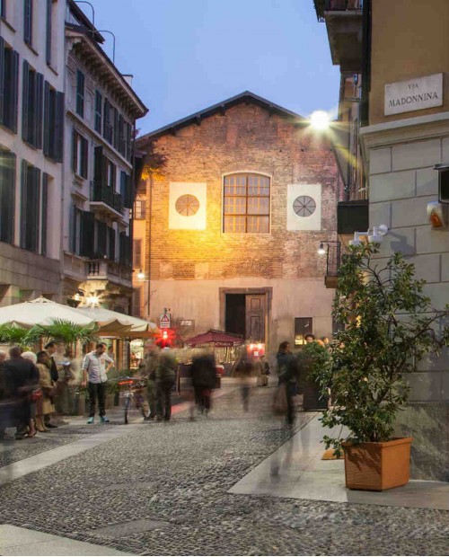 Milano: il fascino Brera, tra cui le gallerie d'arte, la galleria d'arte e caffè letterari Milano: il fascino Brera, tra cui le gallerie d'arte, la galleria d'arte e caffè letterari
