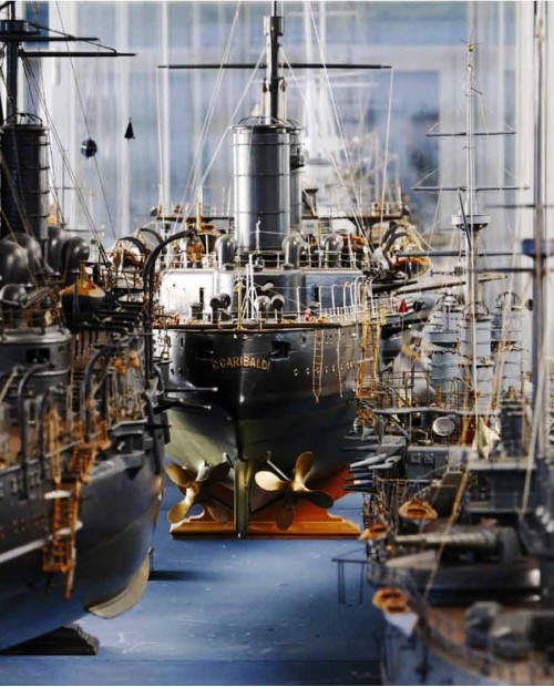 Futuristica La Spezia: tour guidato tra architettura, storia e gusto Futuristica La Spezia: tour guidato tra architettura, storia e gusto