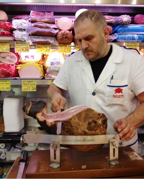 Tour dei sapori d'Italia all'ombra di Castel Sant'Angelo a Roma Tour dei sapori d'Italia all'ombra di Castel Sant'Angelo a Roma