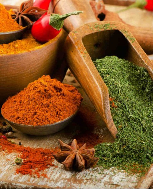 Corso di tintura naturale con le erbe officinali e pranzo benessere nelle Marche Corso di tintura naturale con le erbe officinali e pranzo benessere nelle Marche