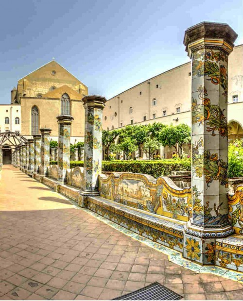 Napoli walking tour privato con visita della città e degustazione di specialità napoletane Napoli walking tour privato con visita della città e degustazione di specialità napoletane